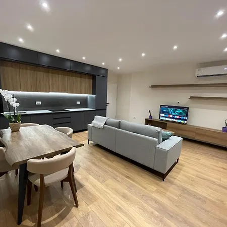 Apartmán Stylish 1 Bedroom Apt 5 Min Walking From Skanderbeg Sq
