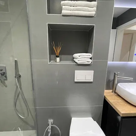 Apartmán Stylish 1 Bedroom Apt 5 Min Walking From Skanderbeg Sq