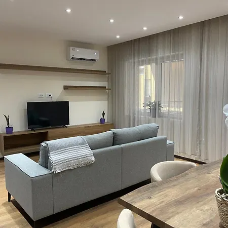 Stylish 1 Bedroom Apt 5 Min Walking From Skanderbeg Sq Apartmán Tirana